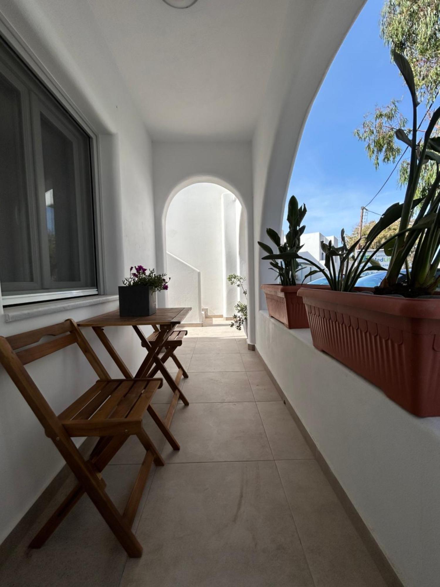 To Spitaki Sas, In Santorini! Apartment Mesaria Exterior photo